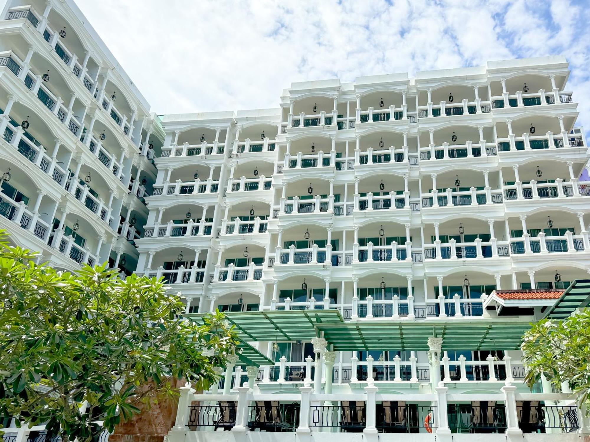 Grand Supicha City Hotel - Sha Plus Phuket Eksteriør billede
