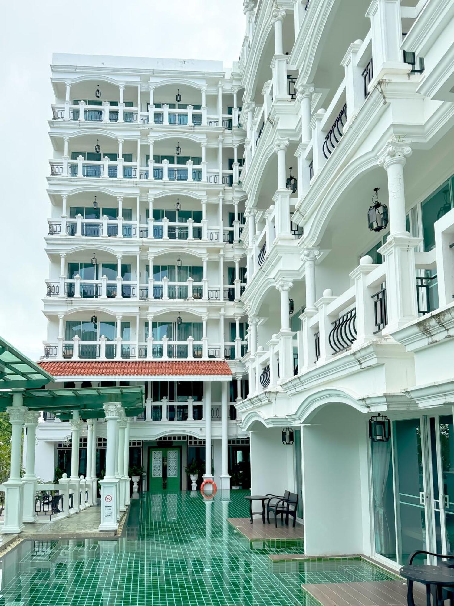 Grand Supicha City Hotel - Sha Plus Phuket Eksteriør billede
