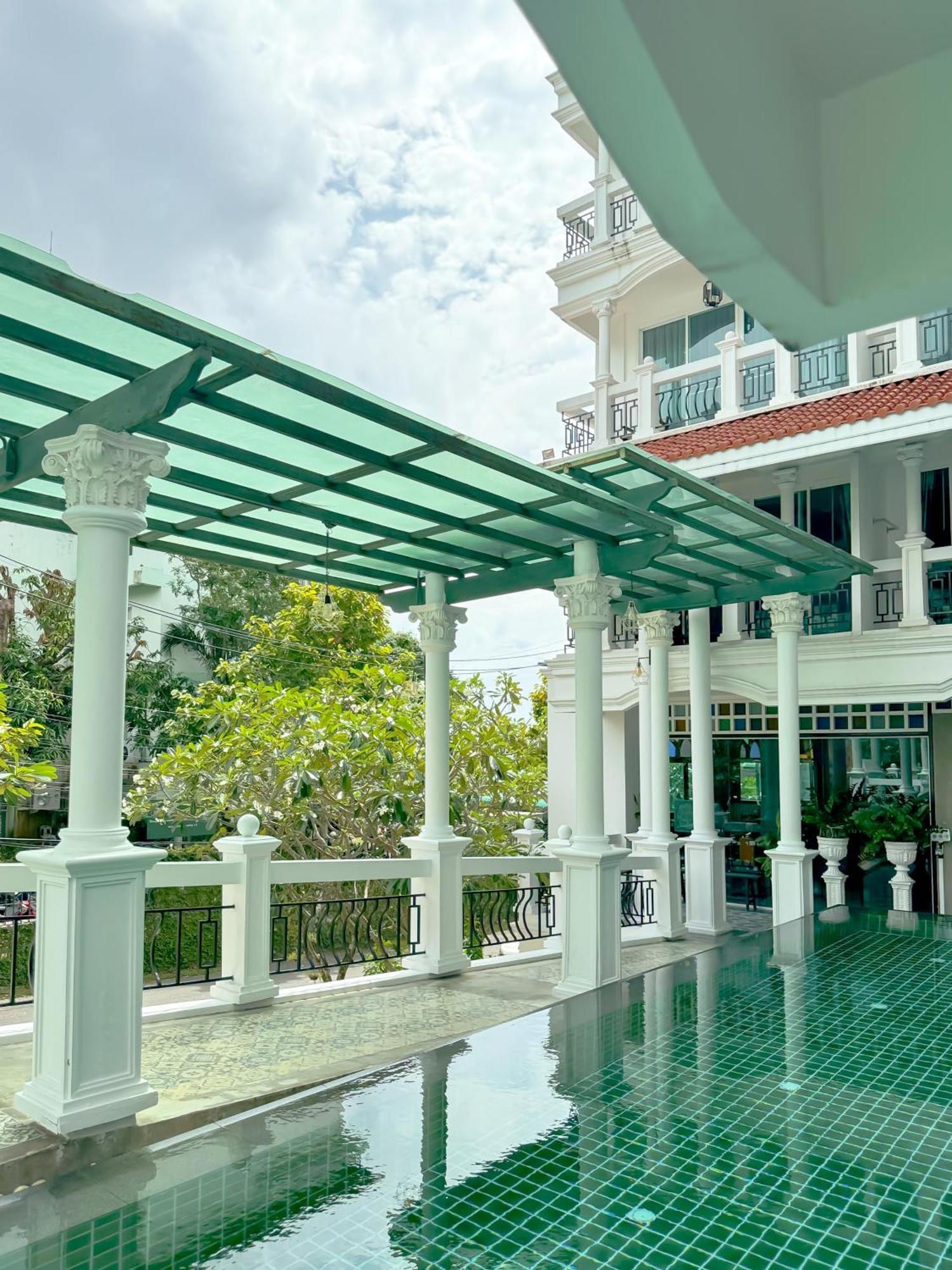 Grand Supicha City Hotel - Sha Plus Phuket Eksteriør billede